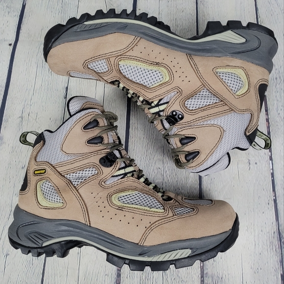 Vasque Shoes - VASQUE | Breeze GTX #7465 Gore-Tex lace-up hiking boots